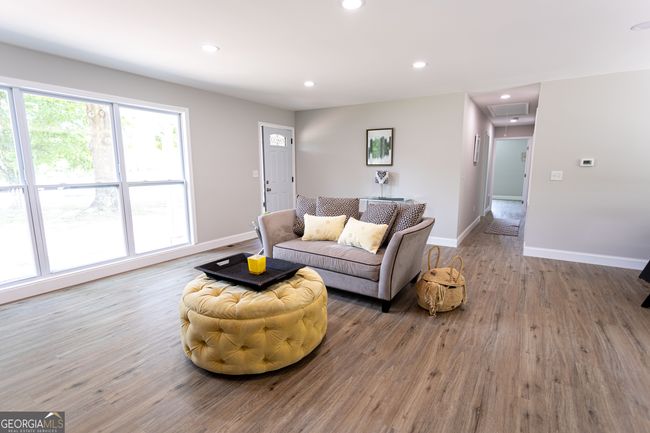 1073 We King Rd, House other with 3 bedrooms, 3 bathrooms and 3 parking in Commerce GA | Image 12