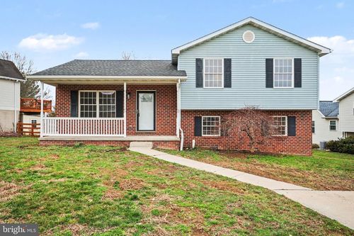 17 Mason Dixon Dr, LITTLESTOWN, PA, 17340-1522 | Card Image