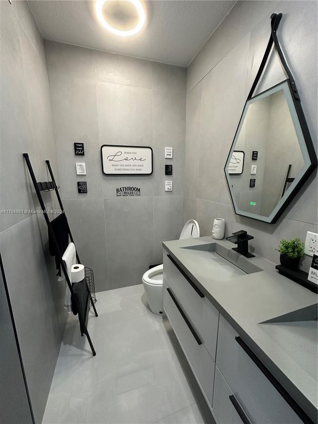 APT-1601 - 8520 Nw 139 Th Ter, Townhouse with 3 bedrooms, 3 bathrooms and null parking in MIAMI LAKES FL | Image 23