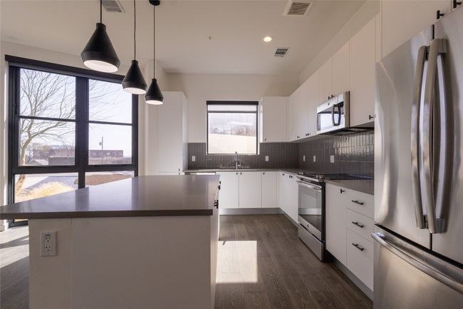 APT-137 - 800 Embassy Dr, Condo with 2 bedrooms, 2 bathrooms and null parking in Austin TX | Image 6
