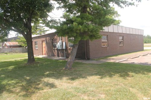 325 W Industrial Park Rd, Carbondale, IL, 62901-5505 | Card Image