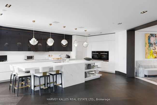 1201 - 181 Davenport Rd, Condo with 4 bedrooms, 7 bathrooms and null parking in Toronto ON | Image 11