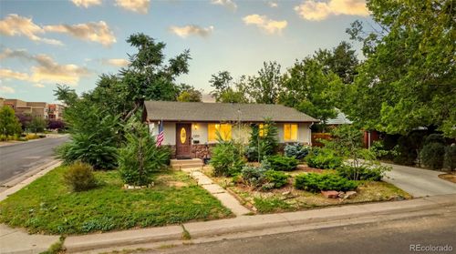 902 S Ironton St, Aurora, CO, 80012-3009 | Card Image