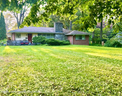 24 Linden Farm Ln, Red Hook, NY, 12571-3330 | Card Image