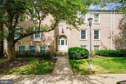 102-820 Quince Orchard Blvd, GAITHERSBURG, MD, 20878-1741 | Card Image