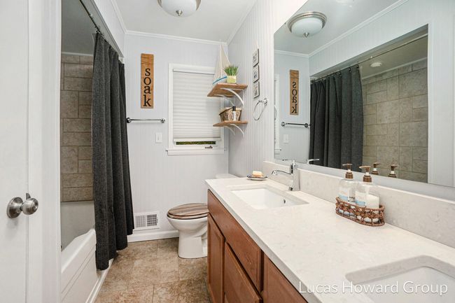 17863 Hiawatha Dr, House other with 3 bedrooms, 2 bathrooms and null parking in Spring Lake MI | Image 11