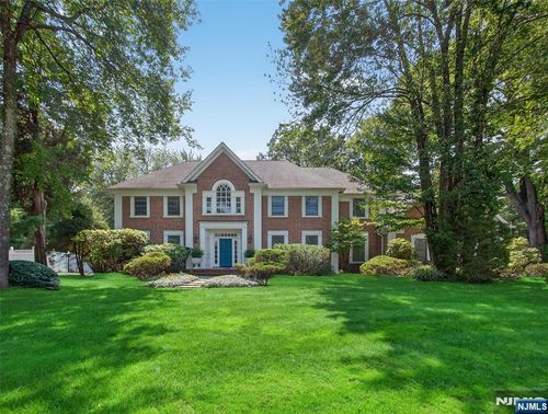505 Ivy Ln, Wyckoff, NJ, 07481-1072 | Card Image