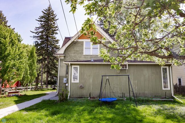 Rear Exterior | Image 59