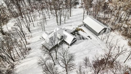 6441 Huron Creek Ct, Dexter, MI, 48130-9673 | Card Image