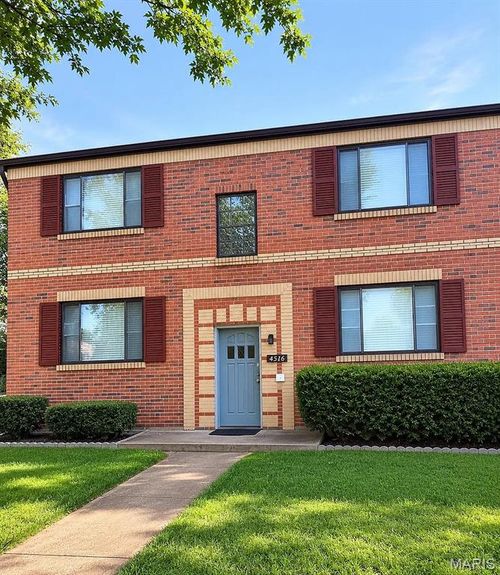 2w-5518 Chippewa St, Saint Louis, MO, 63109-1627 | Card Image