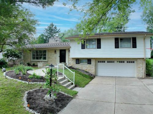 2526 W Dunwood Road, GLENDALE, WI, 53209 | Card Image