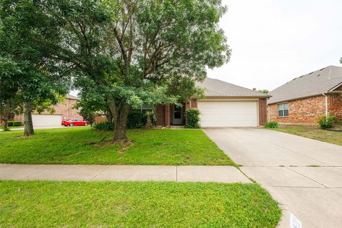 502 Reindeer Dr, Midlothian, TX, 76065-9417 | Card Image