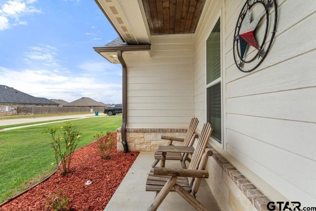 2101 Stephanie Dr, House other with 4 bedrooms, 2 bathrooms and null parking in Whitehouse TX | Image 4