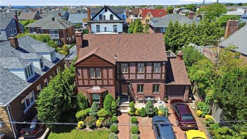 187 Beach 136th St, Rockaway Park, NY, 11694-1311 | Card Image