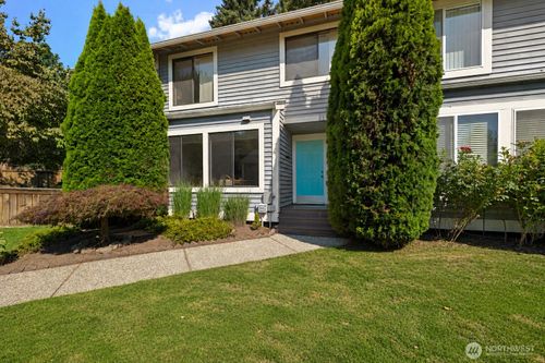 11706 Ne 105th Ct, Kirkland, WA, 98033-5037 | Card Image