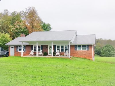 831 Farm View Road, House other with 3 bedrooms, 3 bathrooms and null parking in Glade Hill VA | Image 1