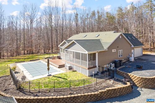 1815 Rivanna Woods Dr, Fork Union, VA, 23055-2139 | Card Image