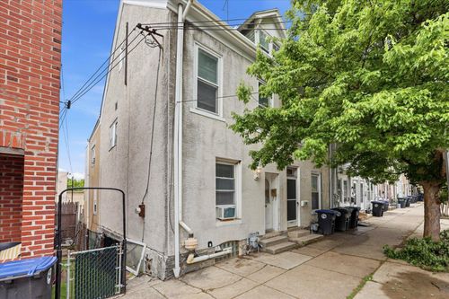104 Maple St, CONSHOHOCKEN, PA, 19428-1828 | Card Image