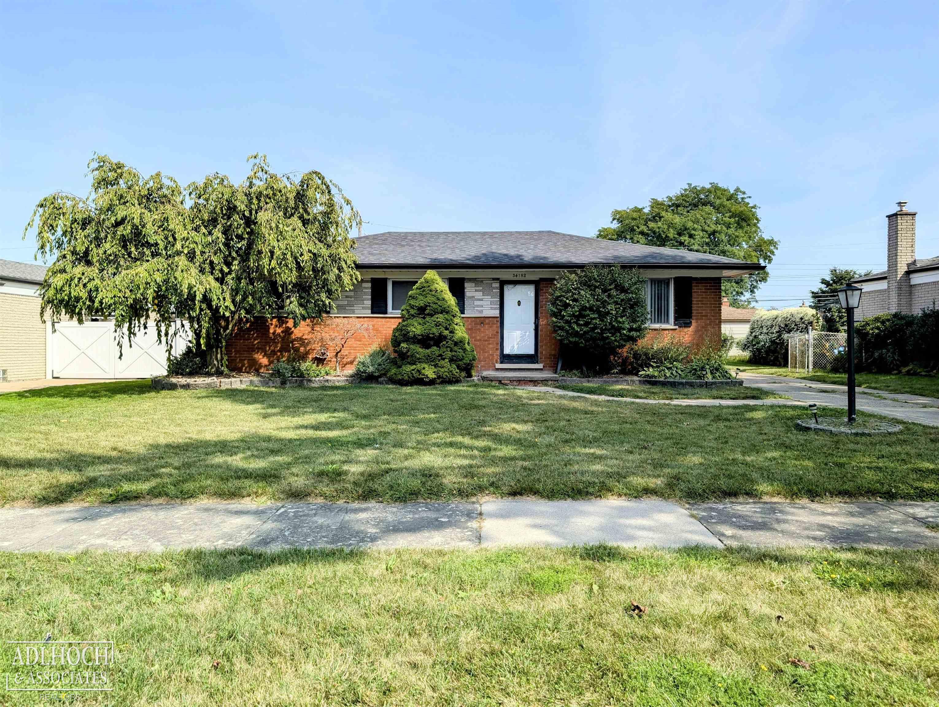 Rockford Rd, Sterling Heights, MI 48312