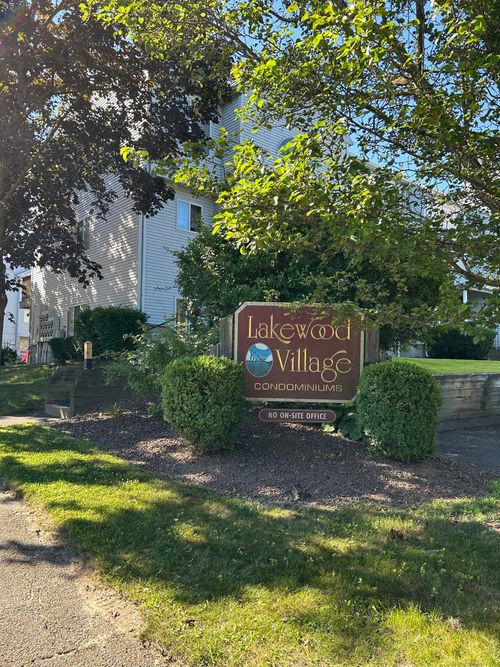 apt-i-147 Hamden Ave, Waterbury, CT, 06704-2755 | Card Image