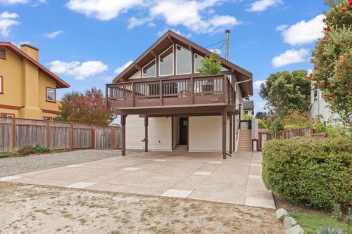 350 6th Ave, Half Moon Bay, CA, 94019 | Card Image