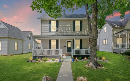 108 Daggy St, Tuscola, IL, 61953-1636 | Card Image