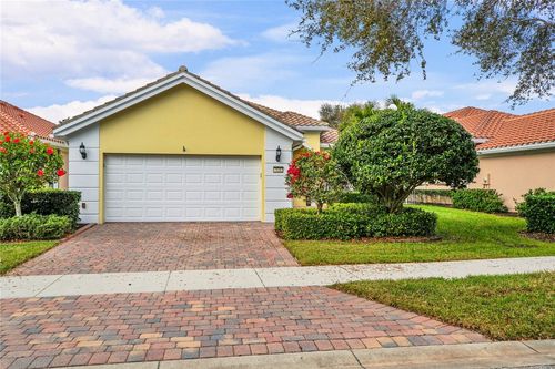 5282 Eleuthra Cir, Vero Beach, FL, 32967-7639 | Card Image