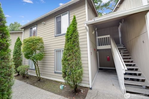 apt-3b-20032 66th Pl W, Lynnwood, WA, 98036-4536 | Card Image