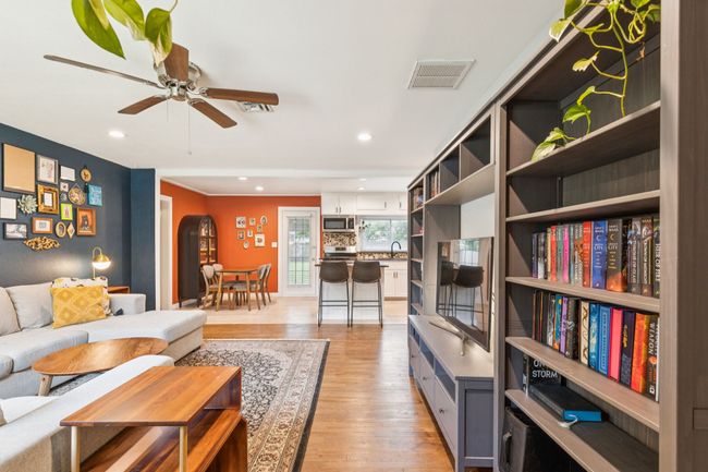 5029 Jerri Ln, House other with 3 bedrooms, 2 bathrooms and null parking in Haltom City TX | Image 5