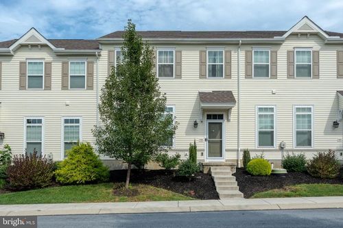 703 Danforth Cir, WILLOW STREET, PA, 17584-8501 | Card Image