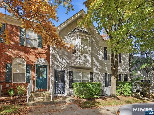 2181 Kent Court, Mahwah, NJ, 07430 | Card Image