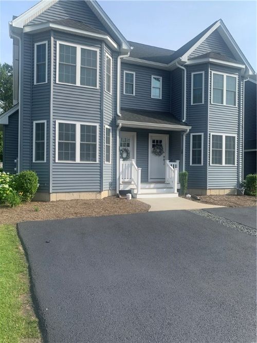 20 Winston Way, Johnston, RI, 02919-1518 | Card Image