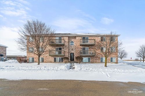 unit-103-575 N Strack St, Cortland, IL, 60112-4161 | Card Image
