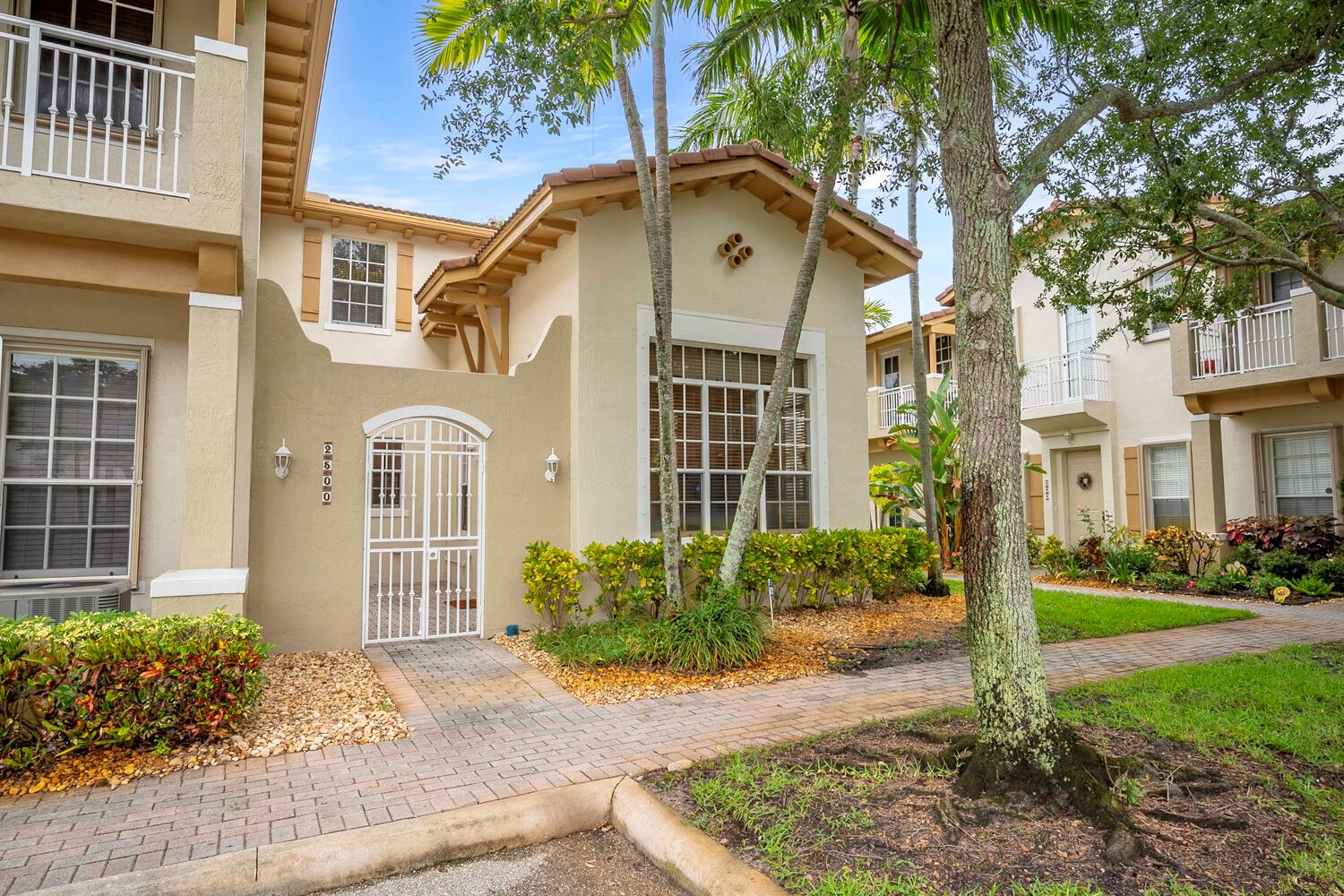 4th St, Boynton Beach, FL 33426