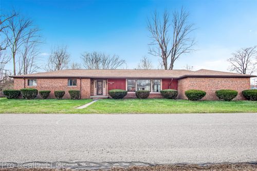 11200 Wahrman St, Romulus, MI, 48174-3815 | Card Image