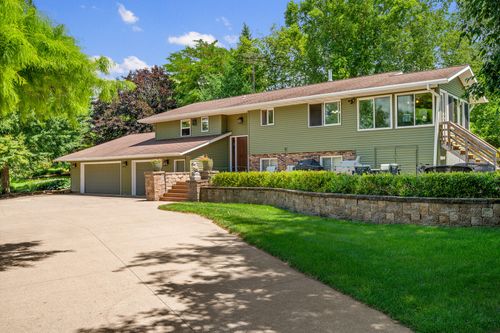 17096 Silver Creek Rd, Galesville, WI, 54630-8821 | Card Image