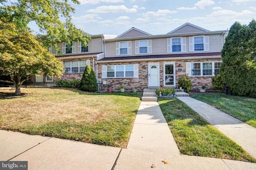 706 Springfield Ct, DOWNINGTOWN, PA, 19335-4200 | Card Image