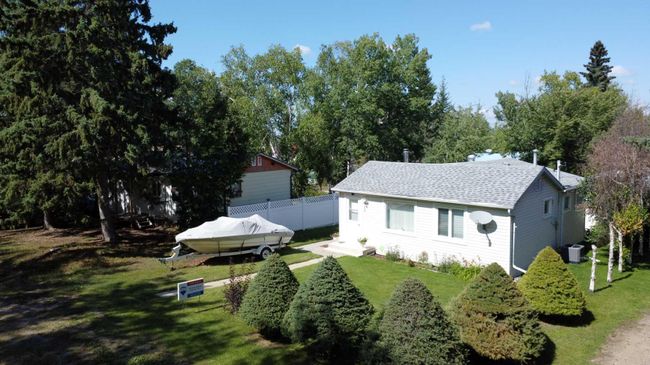 522 1 Street, Home with 2 bedrooms, 1 bathrooms and 3 parking in Loon Lake SK | Image 2