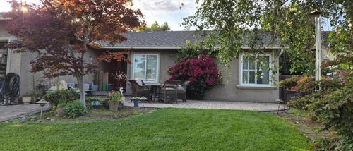 675 Meadow Creek Dr, San Jose, CA, 95136-1956 | Card Image