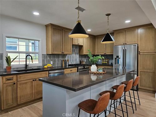 540 Hacienda Dr, Monrovia, CA, 91016-3712 | Card Image