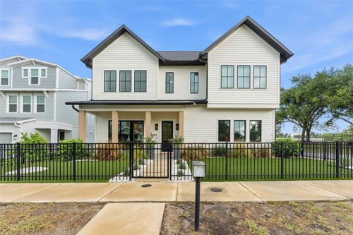 2-501 W Warren Ave, TAMPA, FL, 33602-1231 | Card Image
