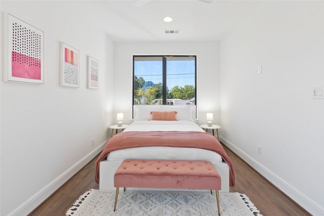 A - 5014 Mission Ave, Home with 4 bedrooms, 5 bathrooms and 4 parking in Dallas TX | Image 15