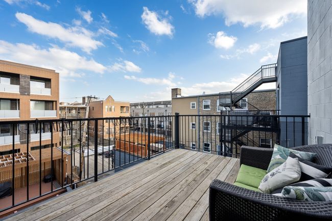APT-3 - 2119 N Mozart St, Home with 2 bedrooms, 2 bathrooms and null parking in CHICAGO IL | Image 16