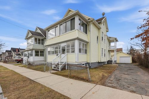 28-30 Cherrelyn St, Springfield, MA, 01104-2442 | Card Image