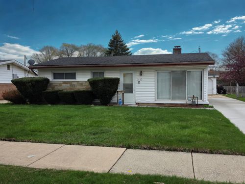 1490 Stanley Blvd, Calumet City, IL, 60409-6111 | Card Image