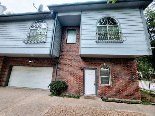c-1819 N Fitzhugh Ave, Dallas, TX, 75204-4760 | Card Image