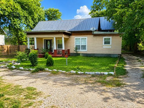 328 W Pietzsch Street, Bartlett, TX, 76511 | Card Image