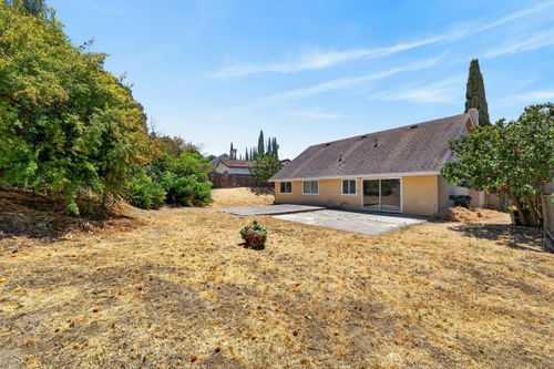 807 Reef Point Dr, Rodeo, CA, 94572-2018 | Card Image