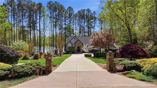 901 Sunset Pointe Dr, Salisbury, NC, 28146-5709 | Card Image