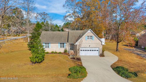 104 New Hampshire Ln, New Bern, NC, 28562-9569 | Card Image